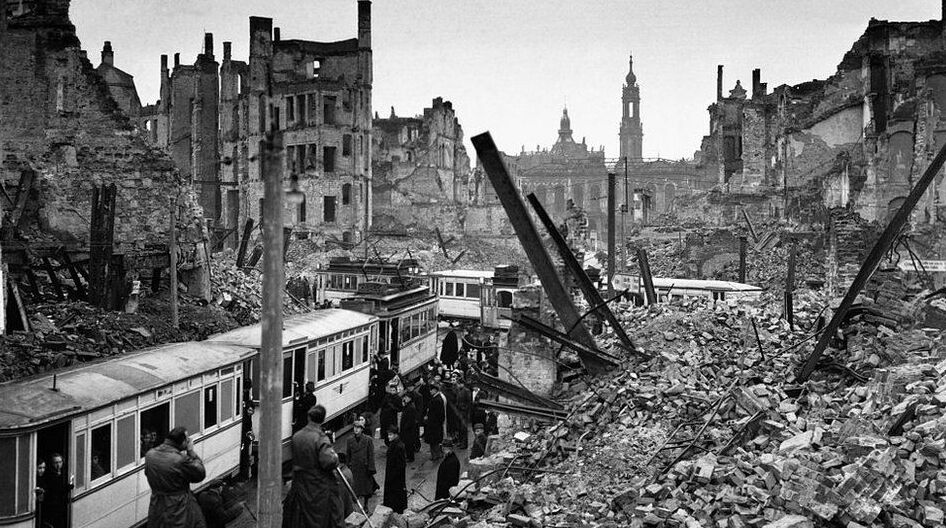 Германия: 5 главных причин почему Америка и Англия уничтожили немецкий город Дрезден в 1945 году