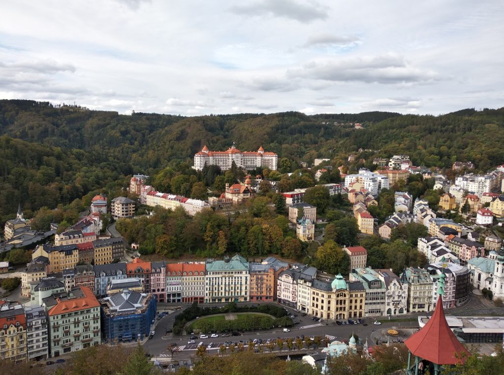 Чехия: 3 российских санатория в Карловых Варах, которые хочет отобрать чешское правительство
