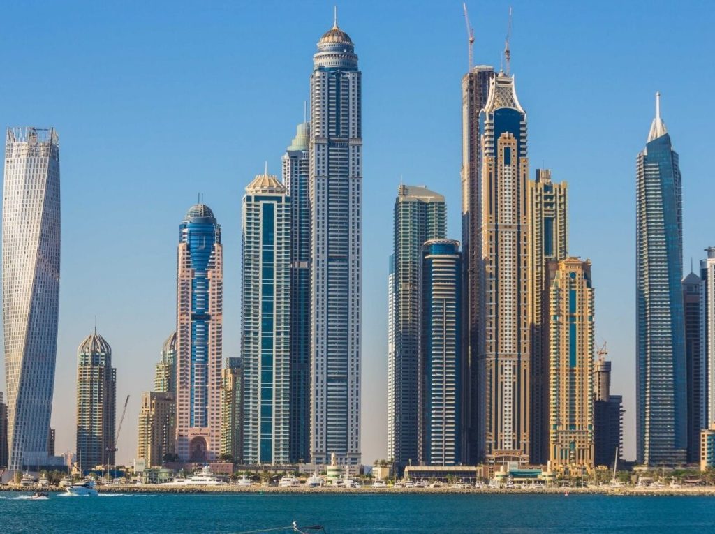 Дубай: 3 причины почему наш родственник переехал в Объединенные Арабские Эмираты