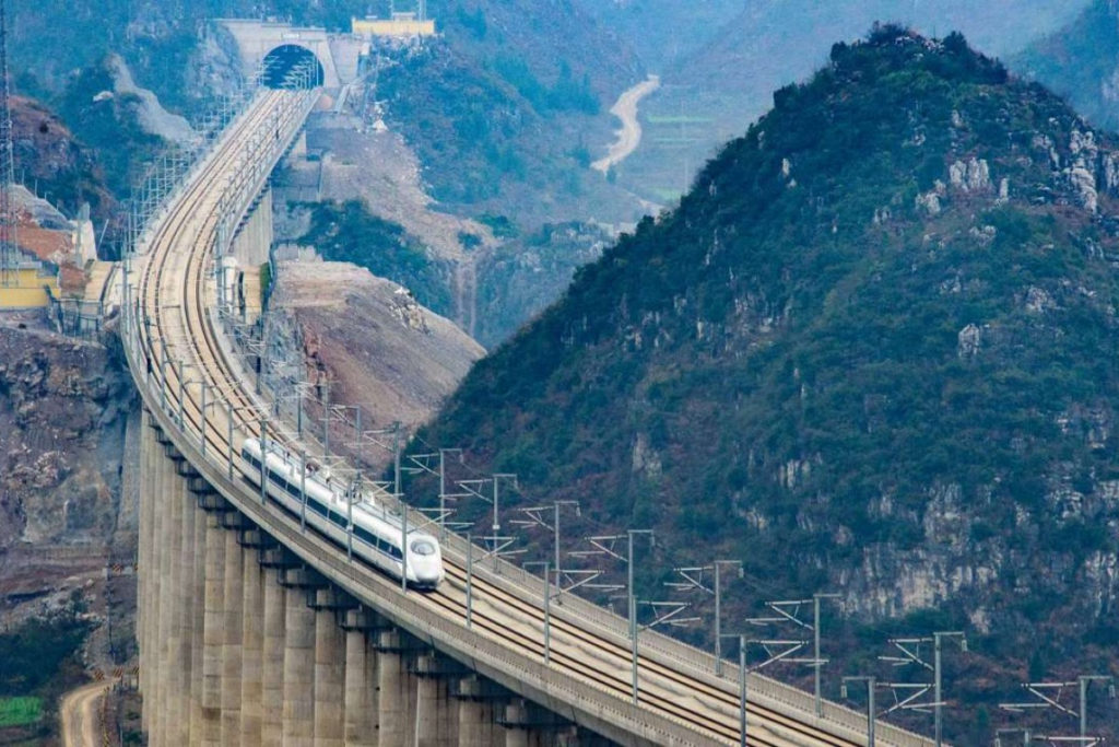 Китай: 3 главные причины почему эта страна реализует проект по строительству дороги к Магадану